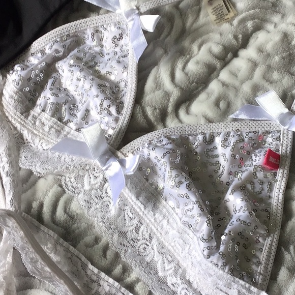 Lot of 3 Bikini Tops Victorias Secret & DOLL Swimwear Small - Picture 2 of 14